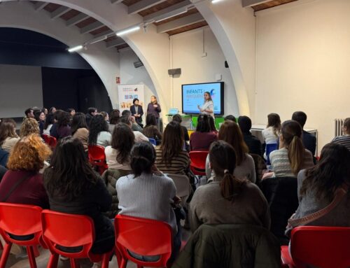 El Tris Tras ha fet set xerrades a famílies en el marc de la campanya “Infants i rebequeries”