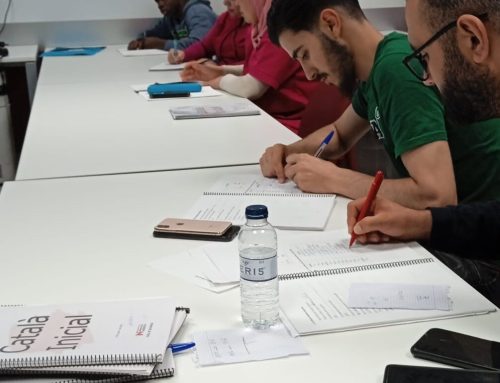 Sant Tomàs forma a persones perquè aprenguin el català